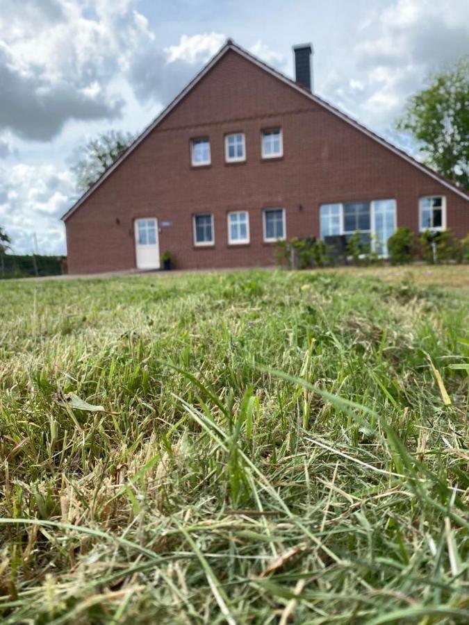 Landhaus "Alte Welt" Nordseekueste Osteel Bagian luar foto